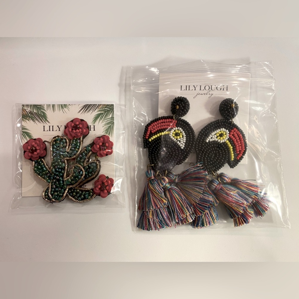 NWT *LILY LOUGH* Beaded Earrings …🌵CACTUS🌵•TROPICAL BIRD … Hook•Post: Set of 2